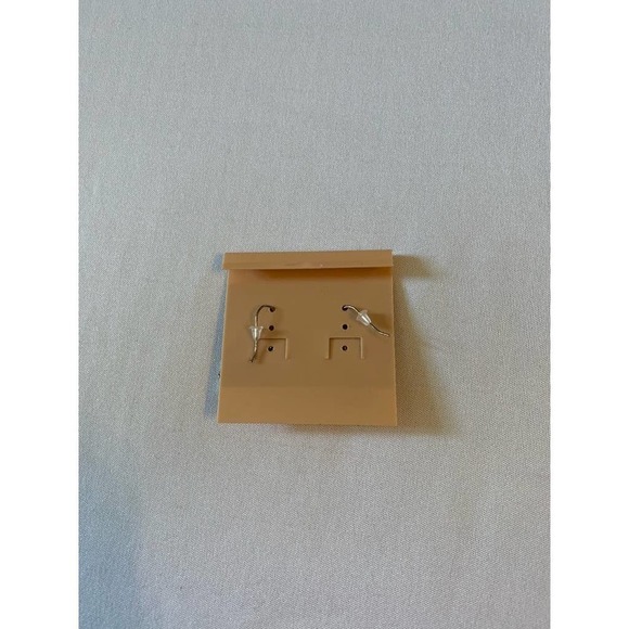 5/ $25 𝅺Silvertone and black dangle earrings - Picture 4 of 5